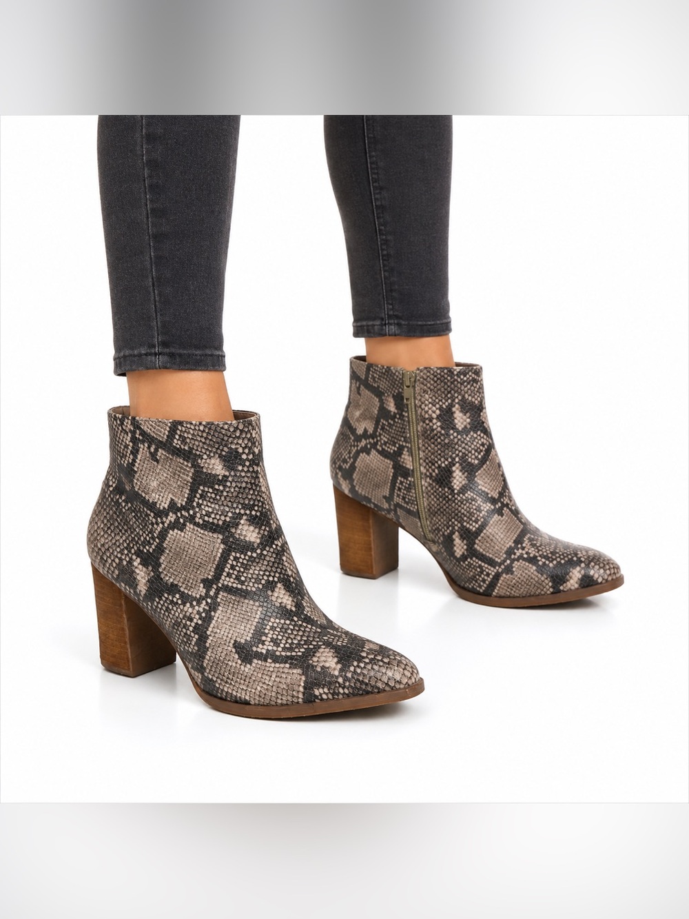 Carlos by Carlos Santana Snakeskin Print Block Heel Ankle Booties Women's 8